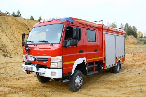 CAS 10 MITSUBISHI FUSO CANTER 4x4